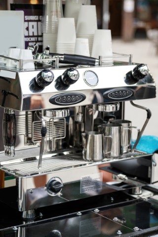 Cafetera espresso profesional para molienda muy fina